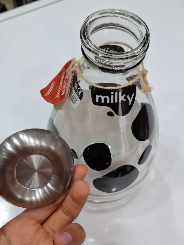 بطری شیشهای طرح گاوی Milky | بطری شیر و نوشیدنی دربدار