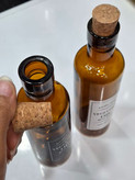 جا روغنی شیشهای قهوهای مدل Oil با درب چوبپنبهای