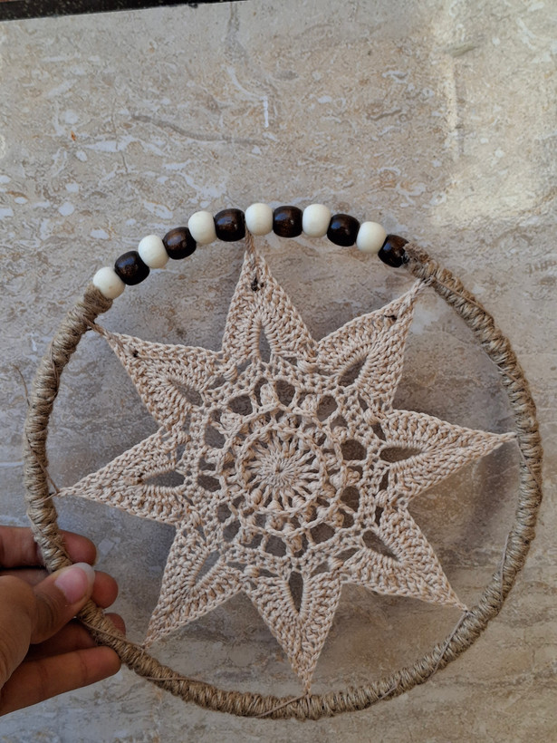 ماندالا مکرومه دیواری ۲۰ سانتی با حاشیه کنفی