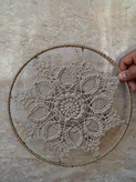 ماندالا مکرومه دیواری ۳۰ سانتی با حاشیه کنفی