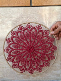 ماندالا مکرومه دیواری ۳۵ سانتی با حاشیه کنفی