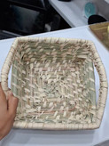 سبد حصیری مربع دستهدار
