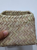 سبد حصیری مکعبی دربدار کوچک