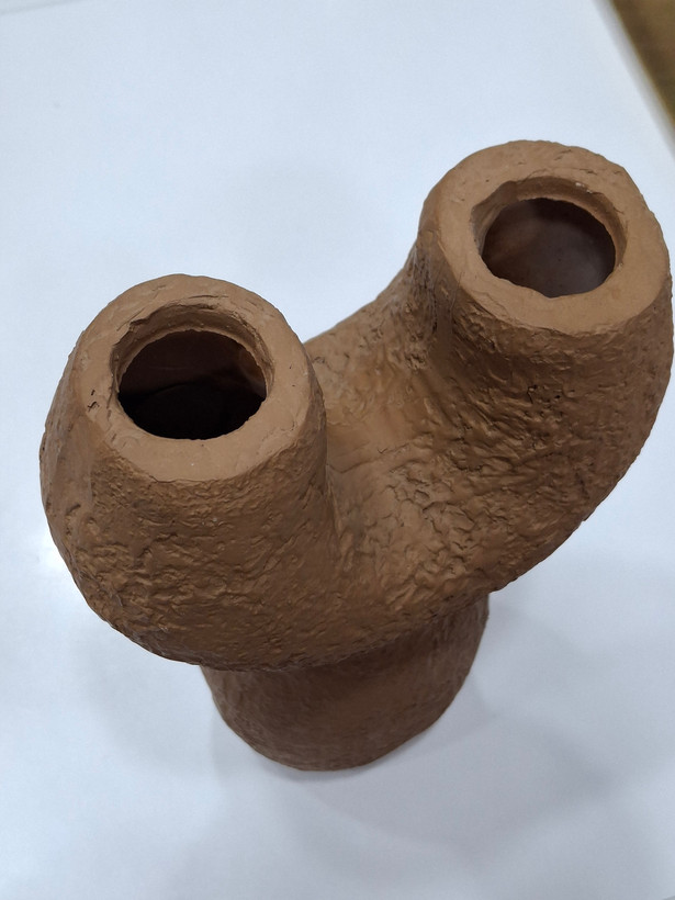 گلدان دکوراتیو پلیاستر طرح خاص و بافتدار