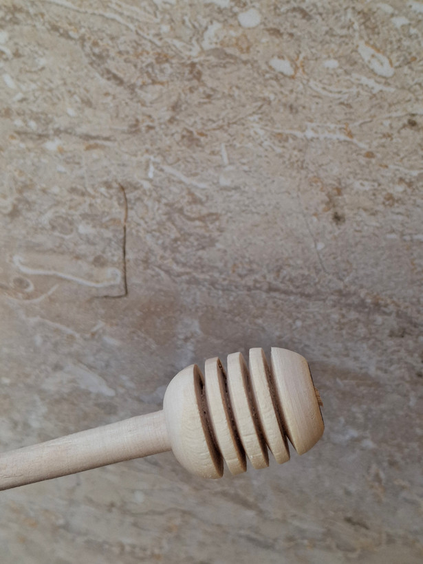 قاشق عسل چوبی شیاردار